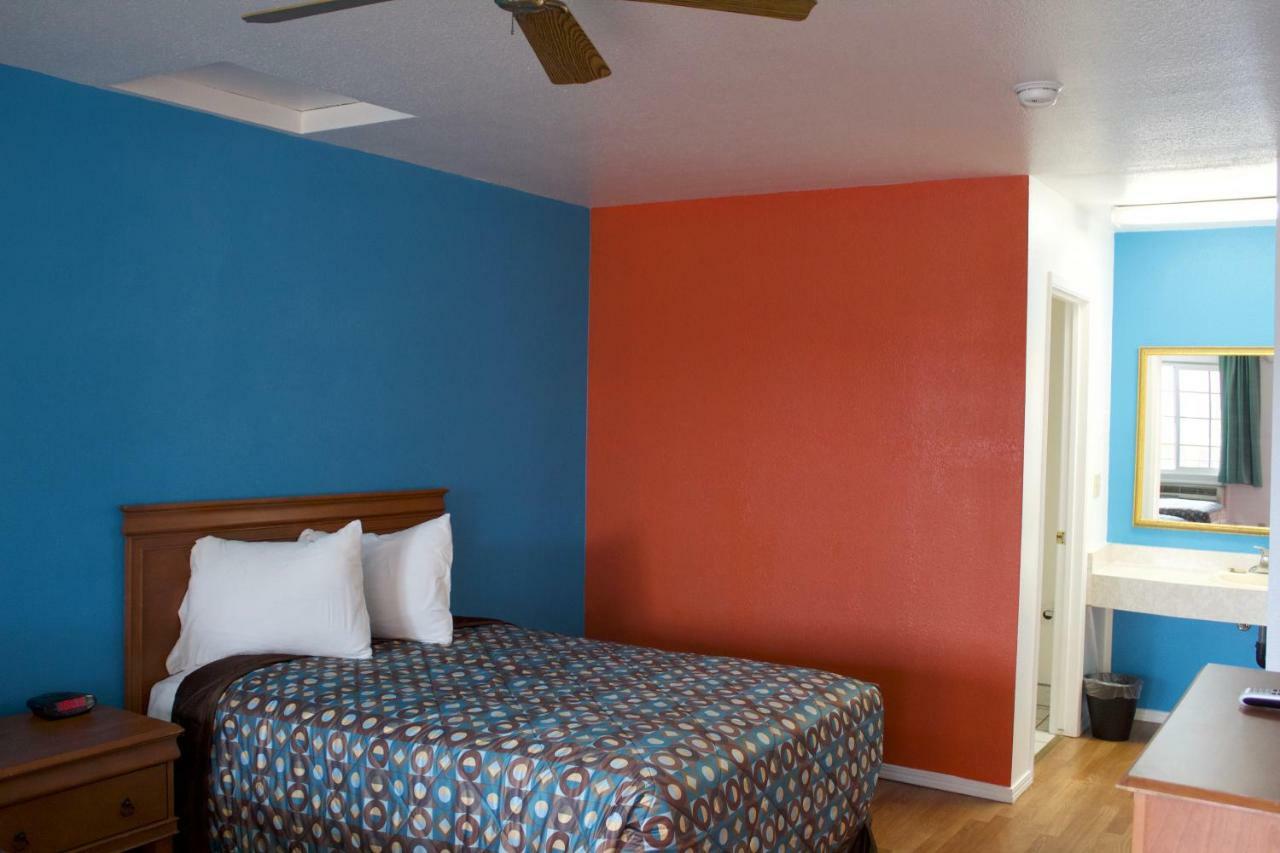 Vagabond Inn Buttonwillow I-5 Exit 253 Bakersfield Extérieur photo